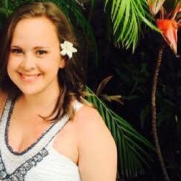 Meet your Posher, Brooke - Picture 1 of 1